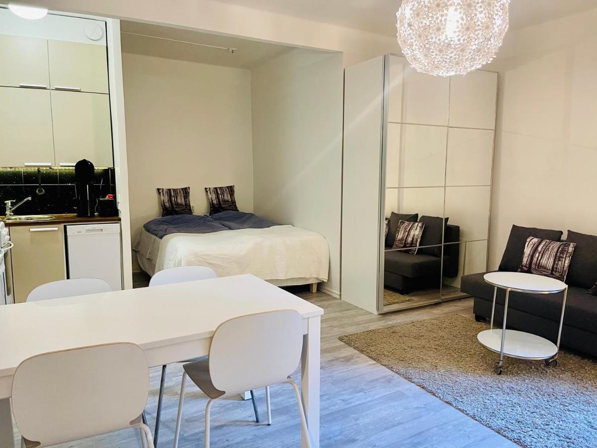 Upea Yksioe Aivan Helsingin Keskustasta Apartment Helsinki Bagian luar foto